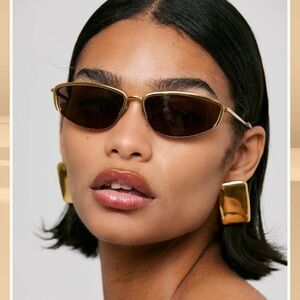 BRAND NEW SUNGLASSES